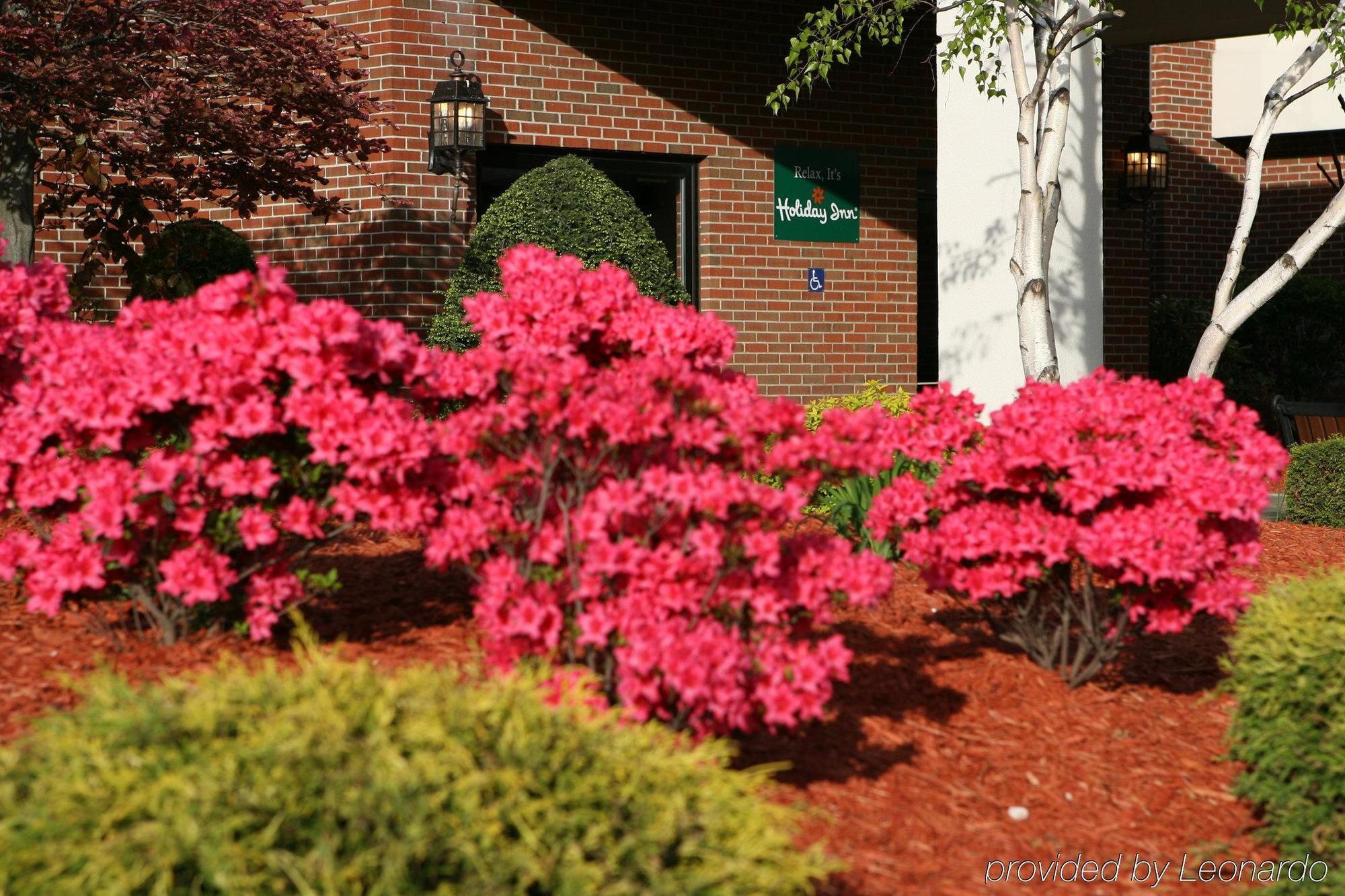 Ramada By Wyndham Uniontown Hotel Exterior foto